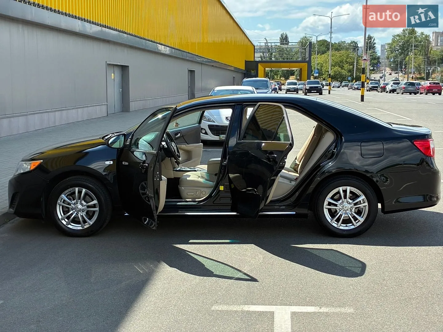 2014 Toyota Camry - мініатюра 15