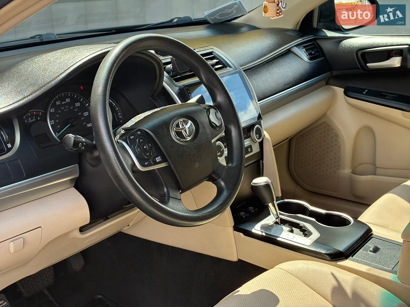 2014 Toyota Camry - мініатюра 21