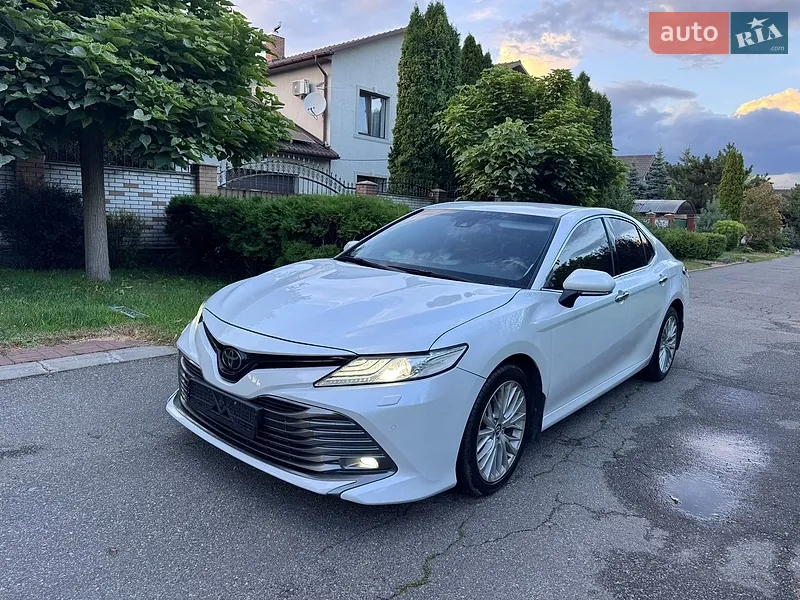 Toyota Camry 2018