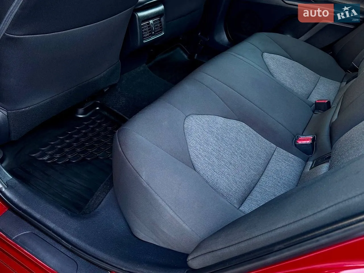 2018 Toyota Camry - мініатюра 33