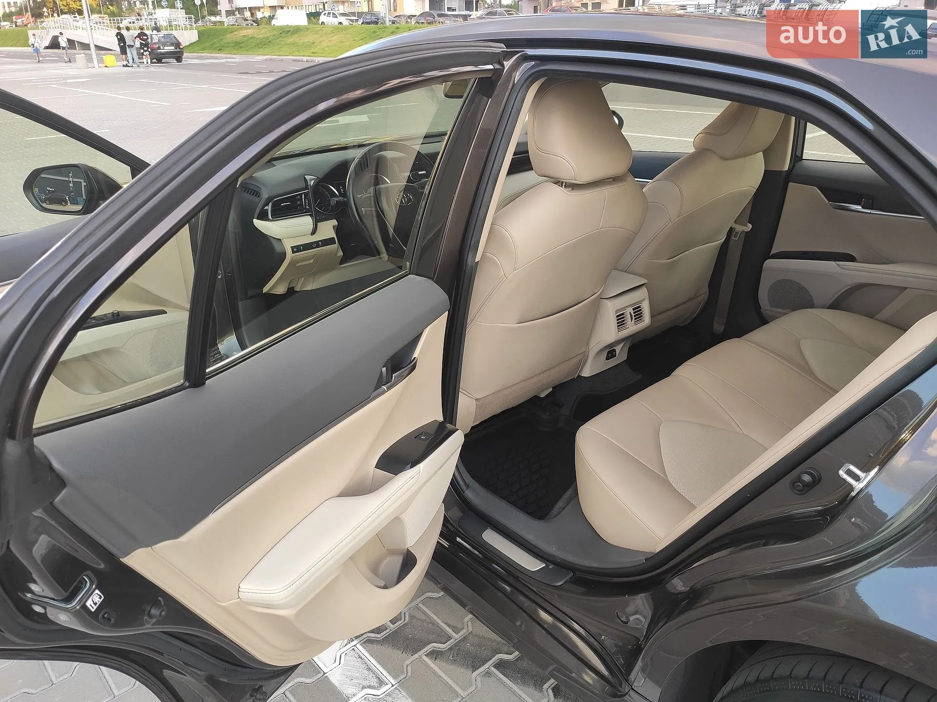 2019 Toyota Camry - мініатюра 17