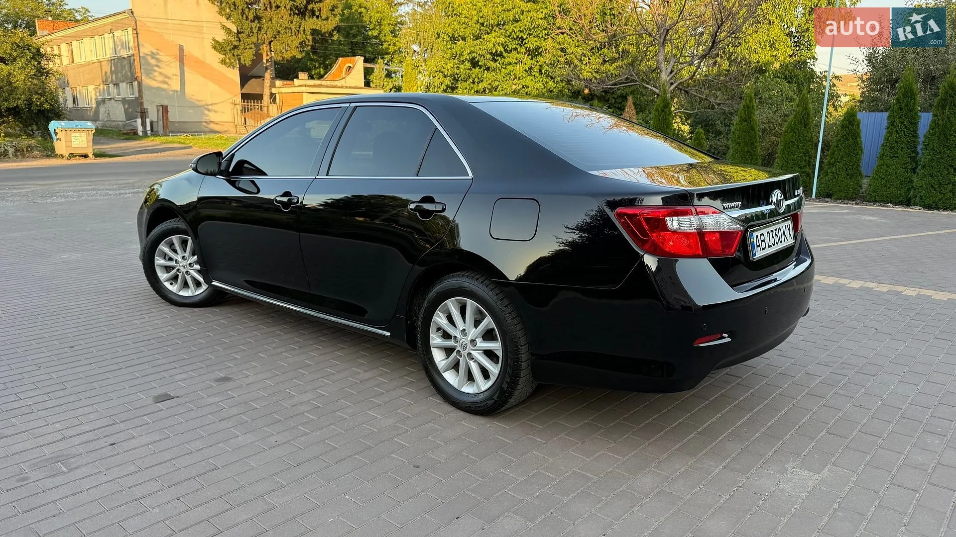 2012 Toyota Camry - мініатюра 2