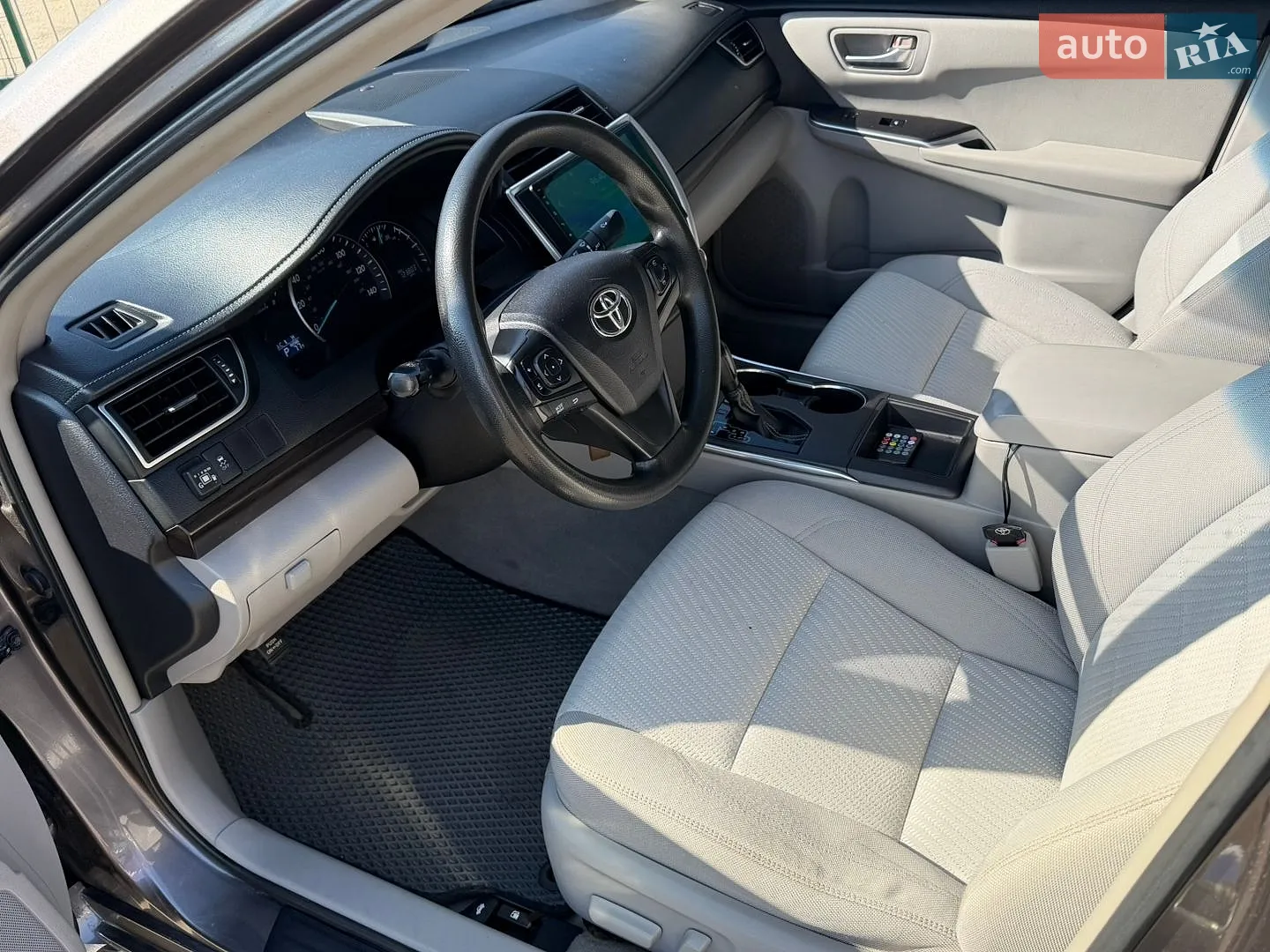 2015 Toyota Camry - мініатюра 12