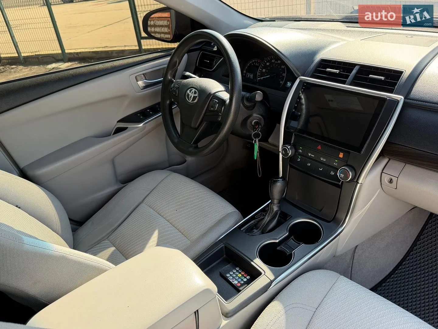 2015 Toyota Camry - мініатюра 33