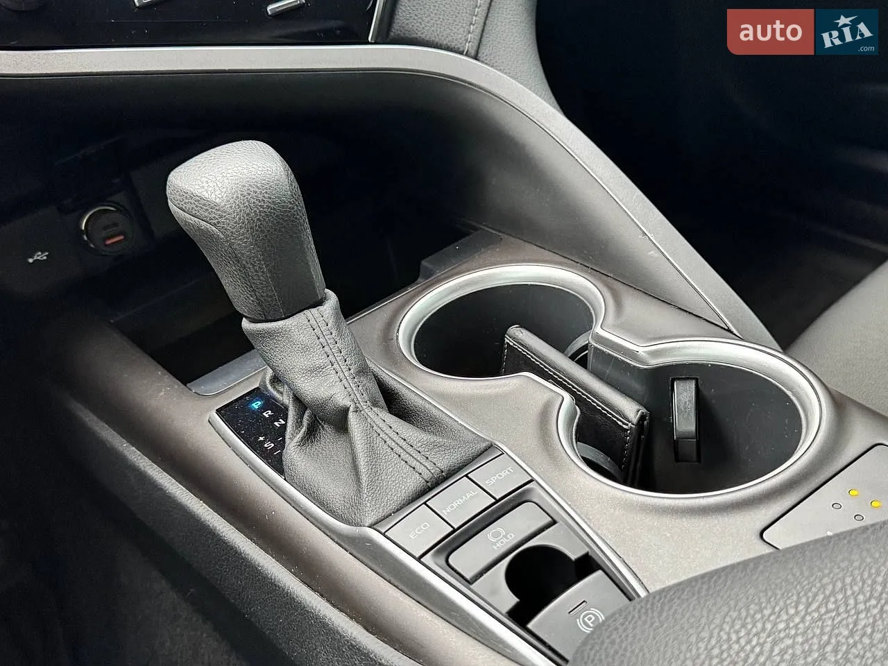 2022 Toyota Camry - мініатюра 17