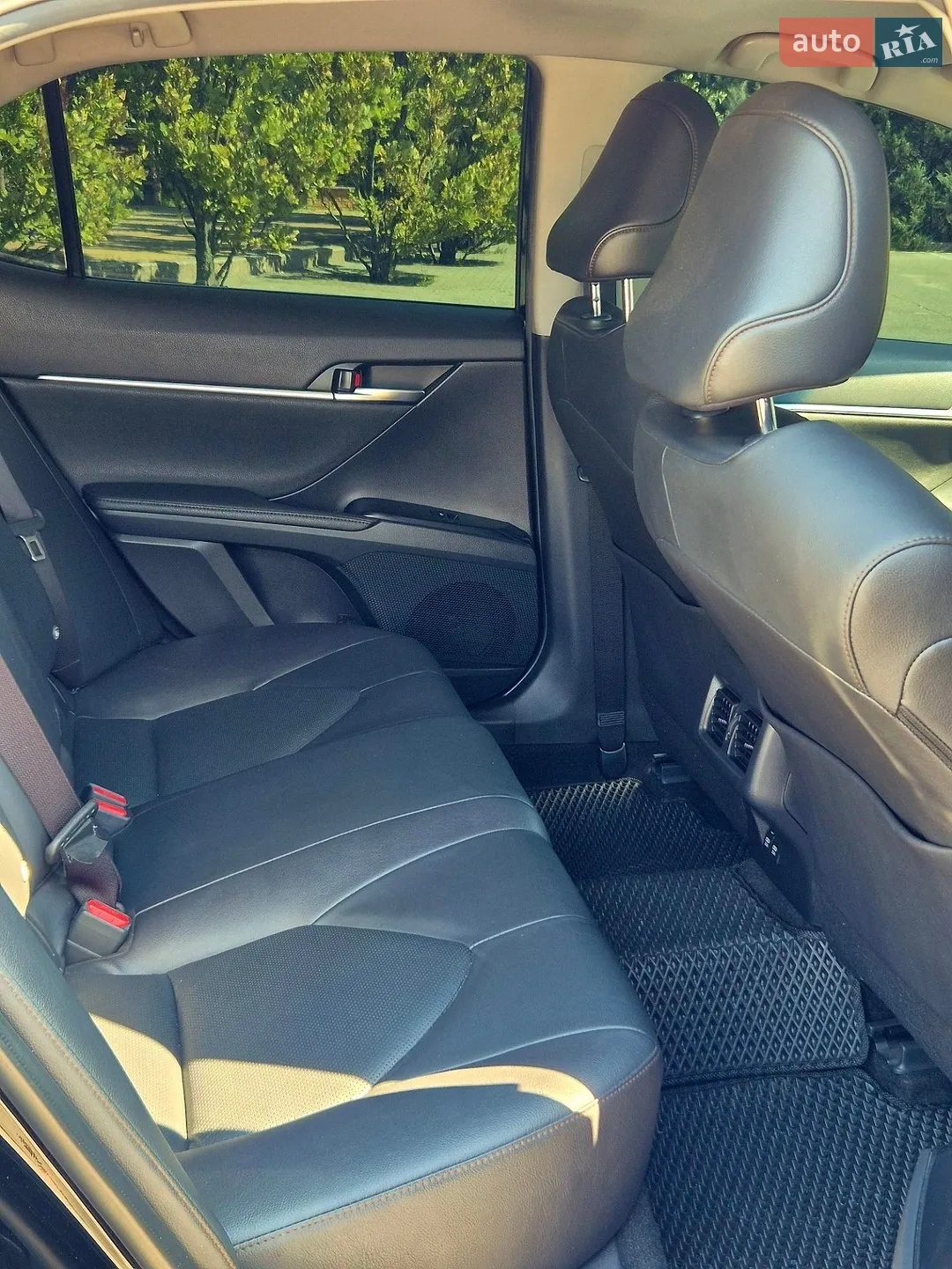 2019 Toyota Camry - мініатюра 17