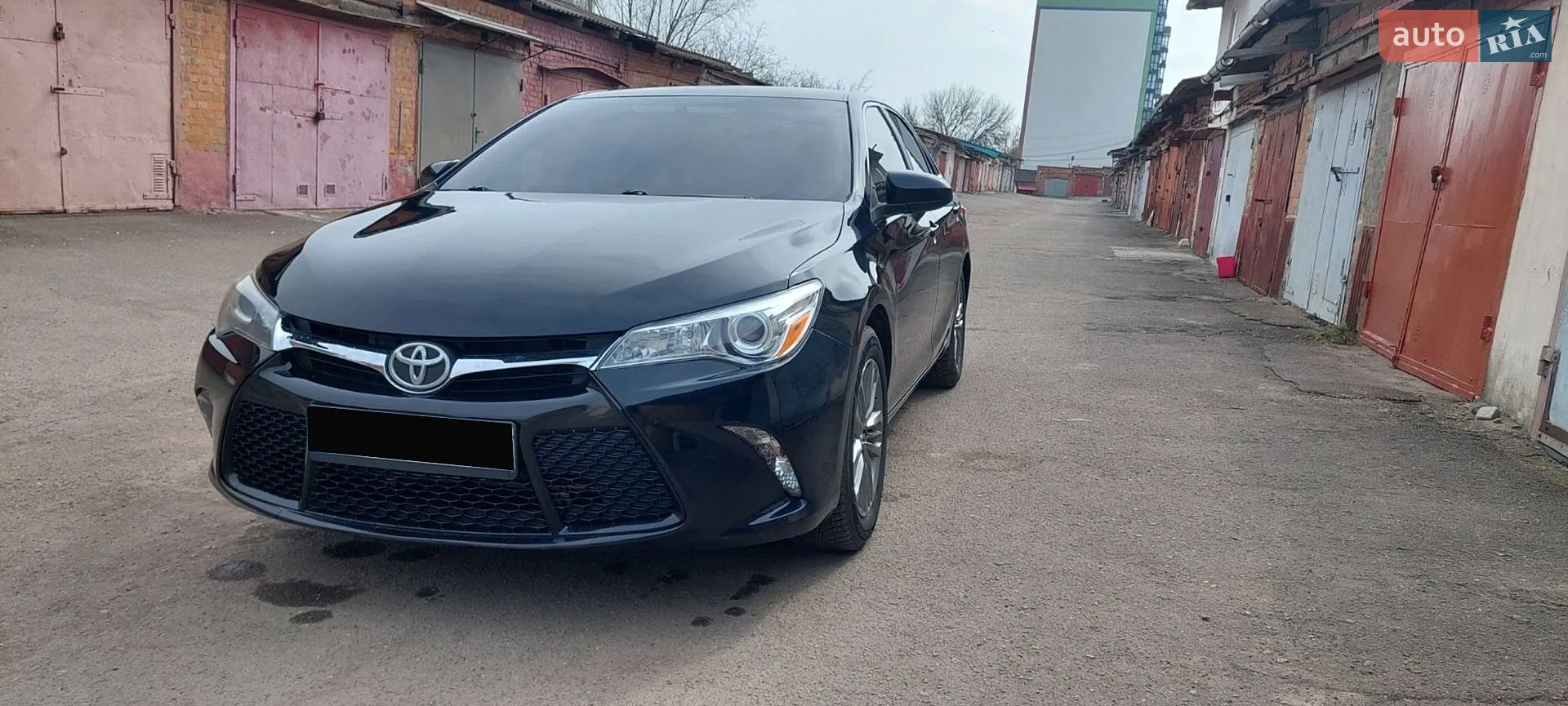 2016 Toyota Camry - мініатюра 2