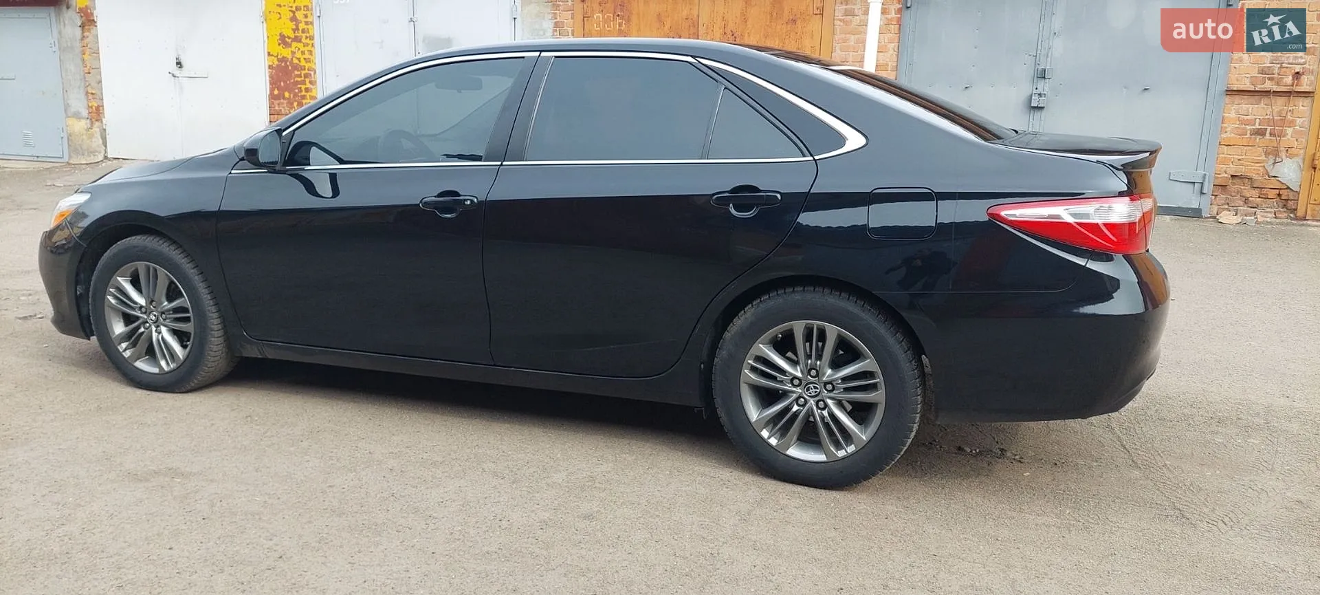 2016 Toyota Camry - мініатюра 16