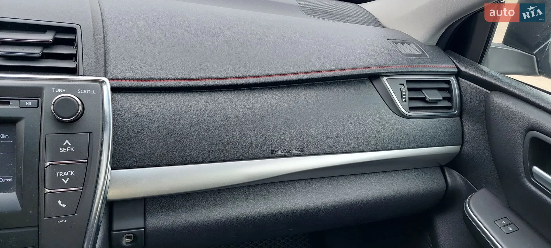 2016 Toyota Camry - мініатюра 26