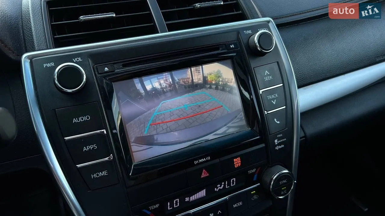 2016 Toyota Camry - мініатюра 9