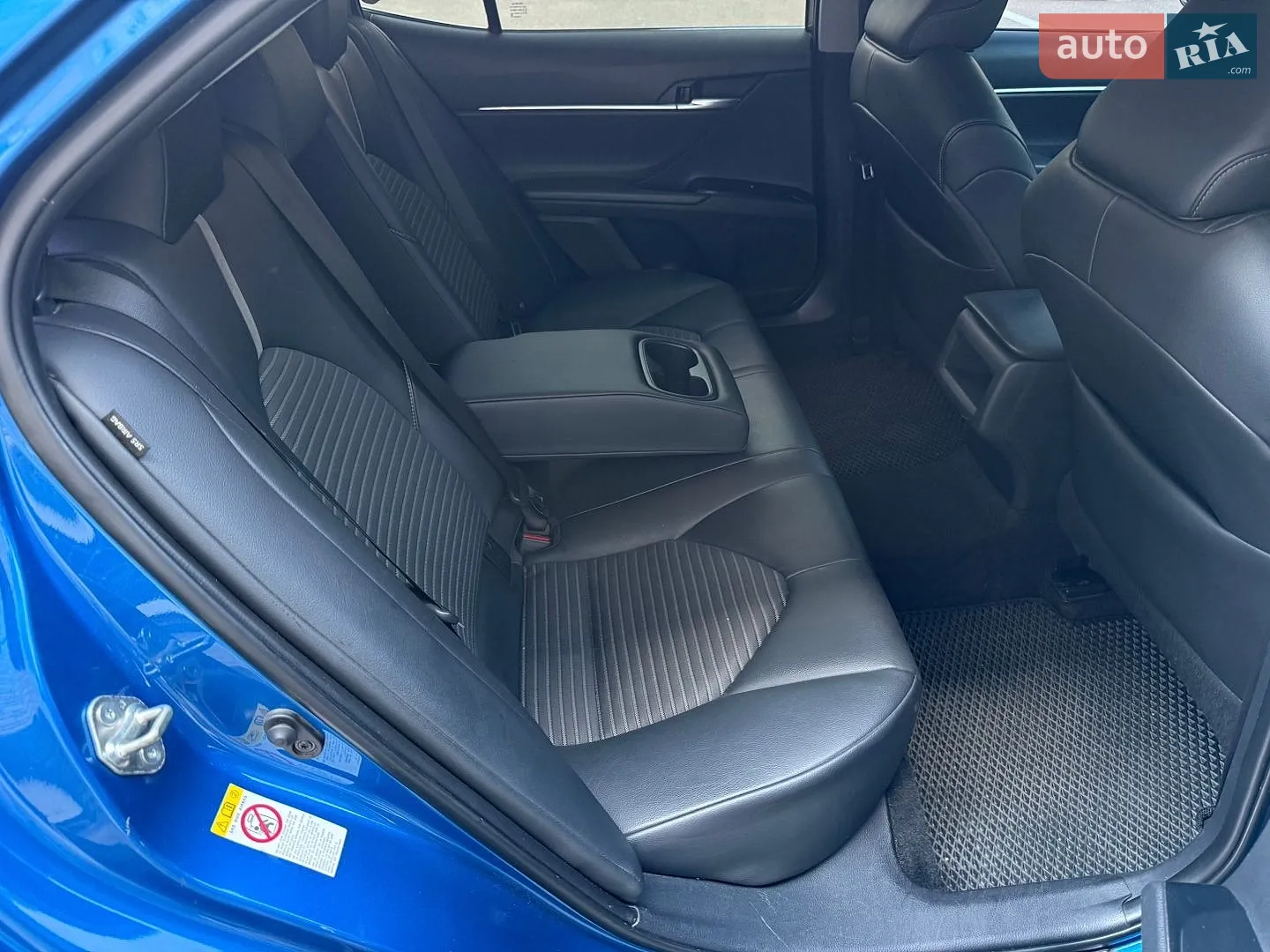 2017 Toyota Camry - мініатюра 18