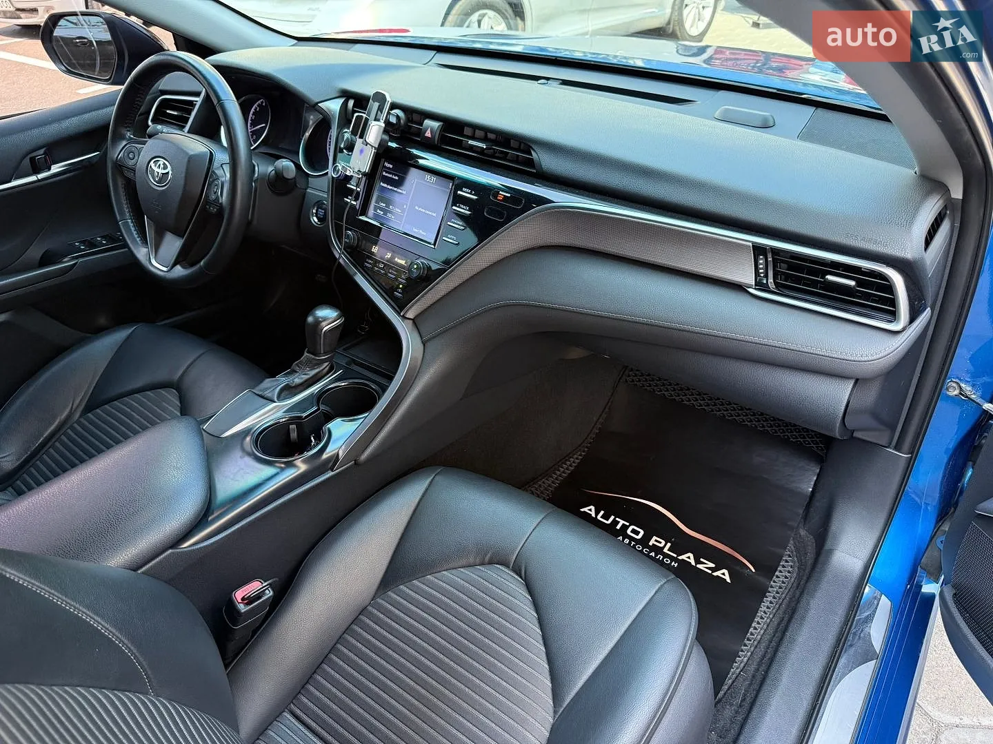 2017 Toyota Camry - мініатюра 21