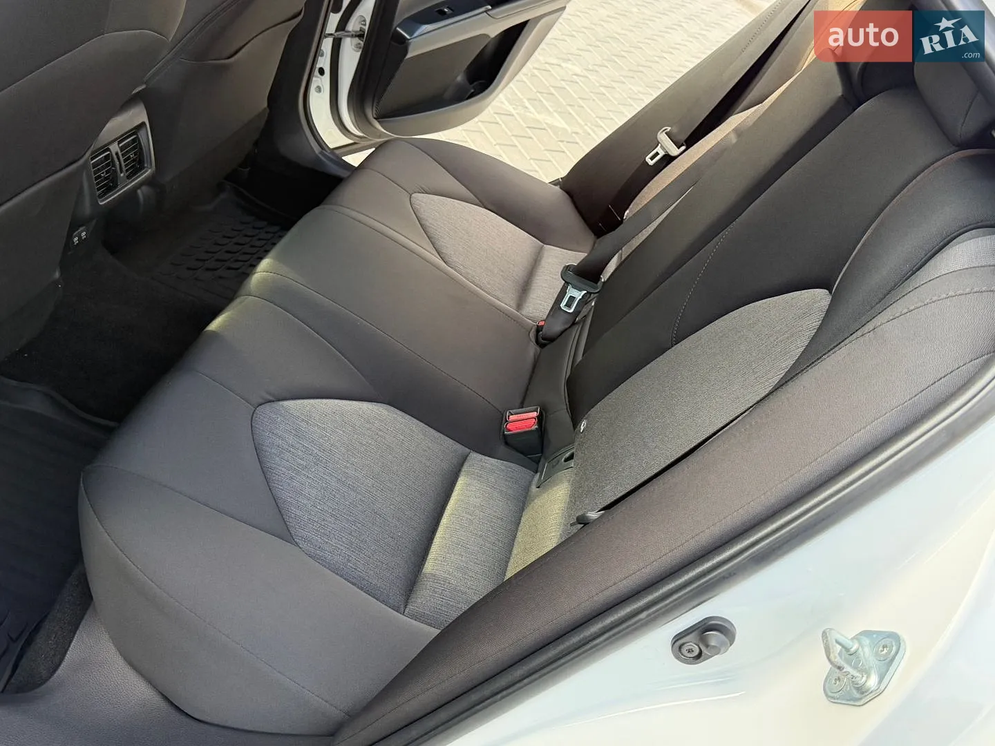 2017 Toyota Camry - мініатюра 76