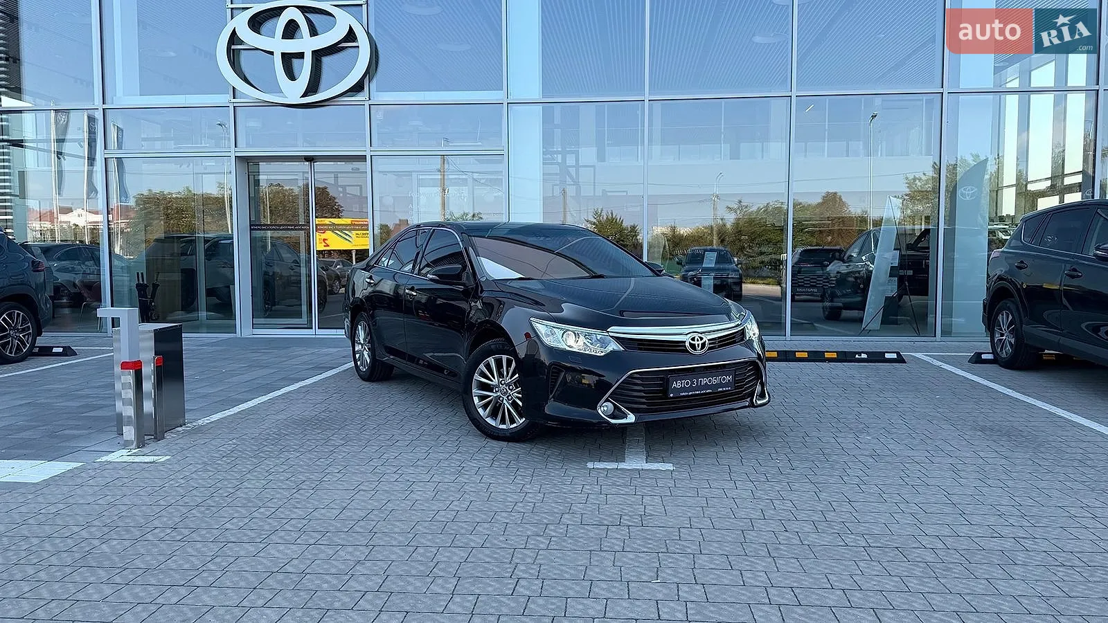 2017 Toyota Camry - мініатюра 19