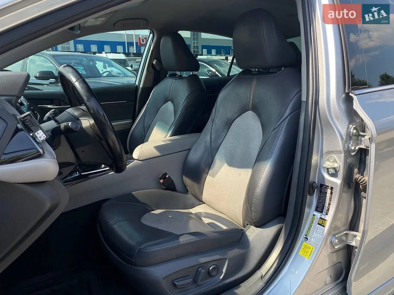 2020 Toyota Camry - мініатюра 25