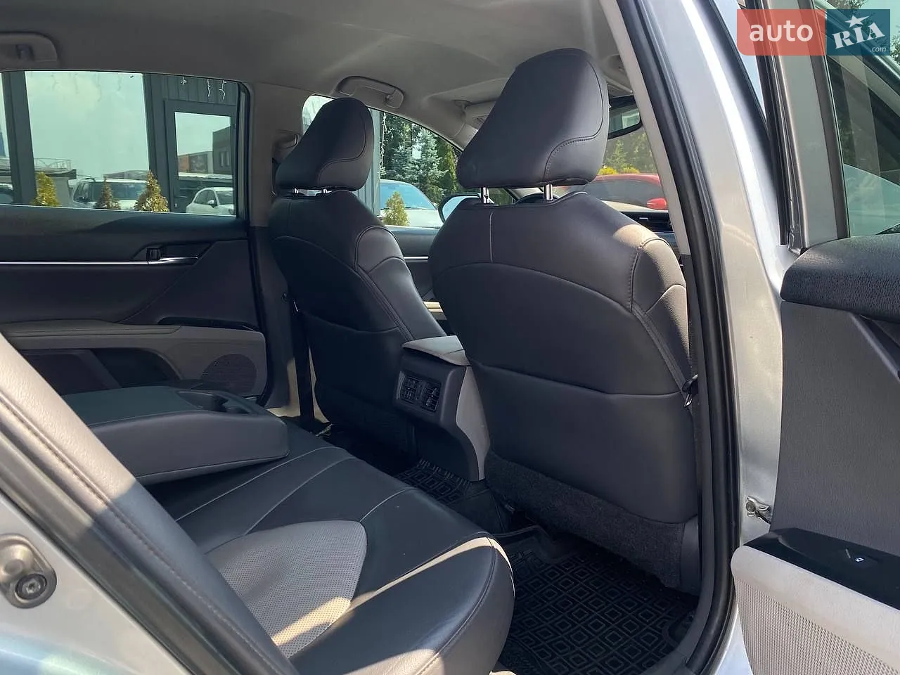 2020 Toyota Camry - мініатюра 29