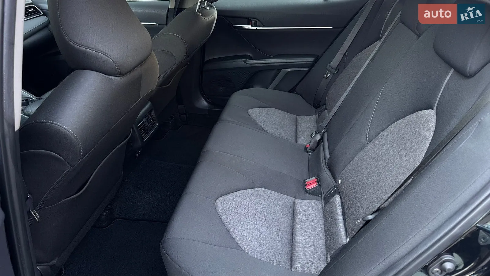 2021 Toyota Camry - мініатюра 9