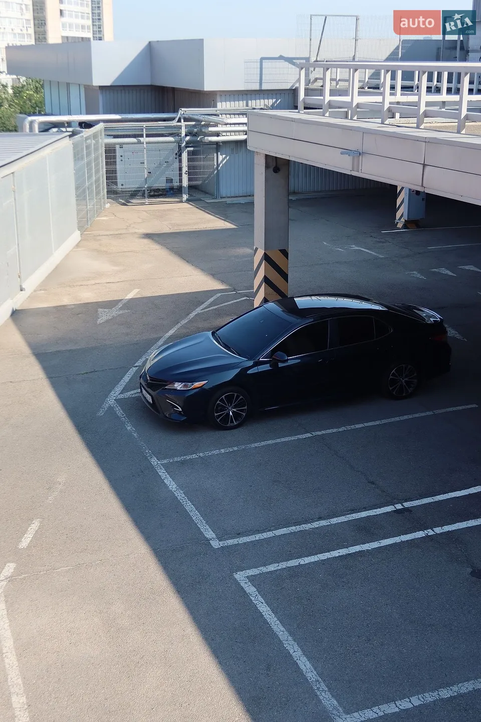 2018 Toyota Camry - мініатюра 4
