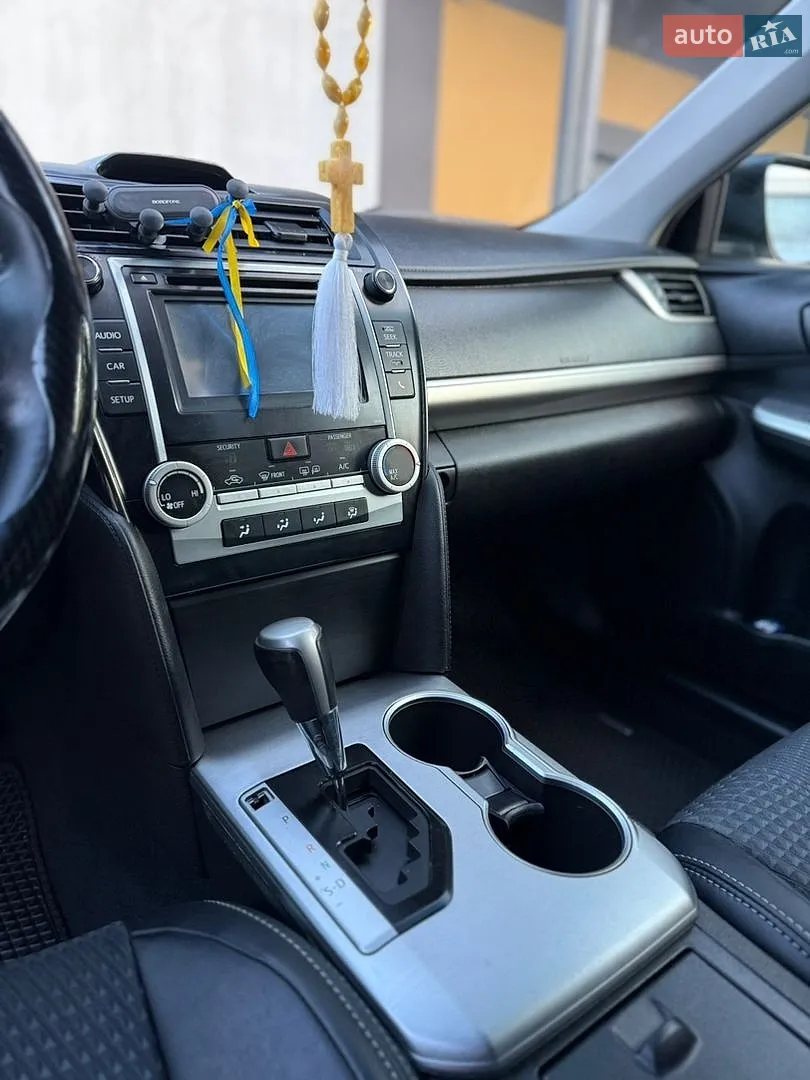 2014 Toyota Camry - мініатюра 19