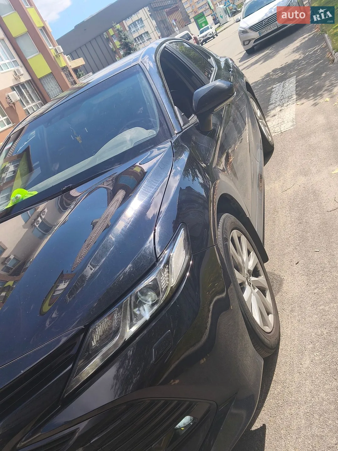 2019 Toyota Camry - мініатюра 2