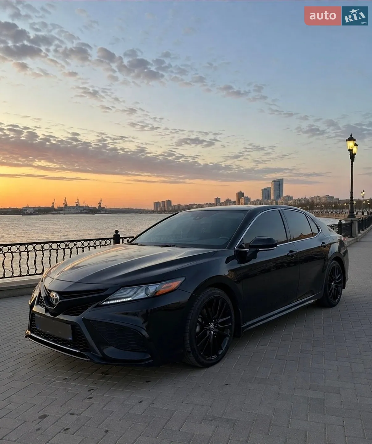2022 Toyota Camry - мініатюра 5