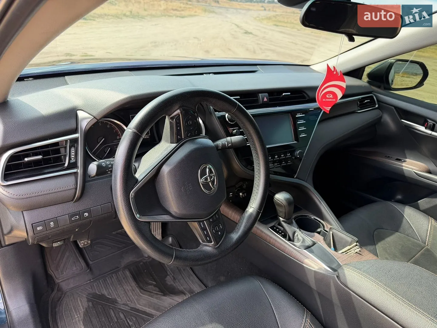 2018 Toyota Camry - мініатюра 19
