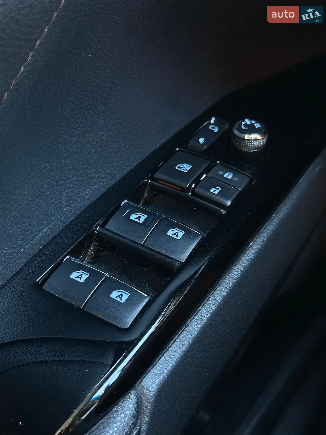 2017 Toyota Camry - мініатюра 28