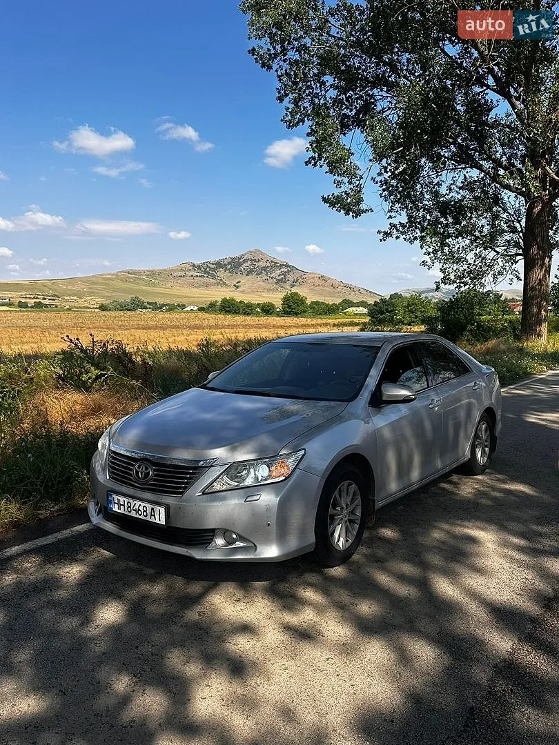 2011 Toyota Camry - мініатюра 2