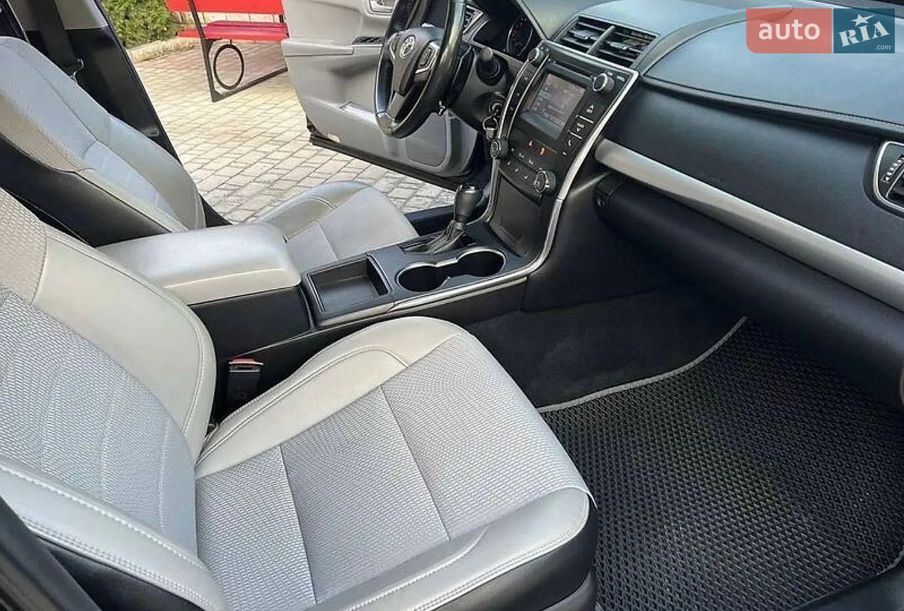 2016 Toyota Camry - мініатюра 10