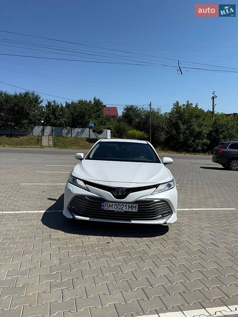 2020 Toyota Camry - мініатюра 2