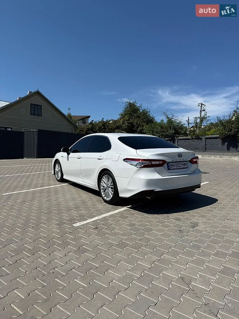2020 Toyota Camry - мініатюра 3