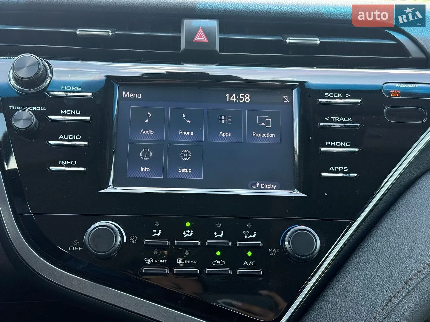 2018 Toyota Camry - мініатюра 22