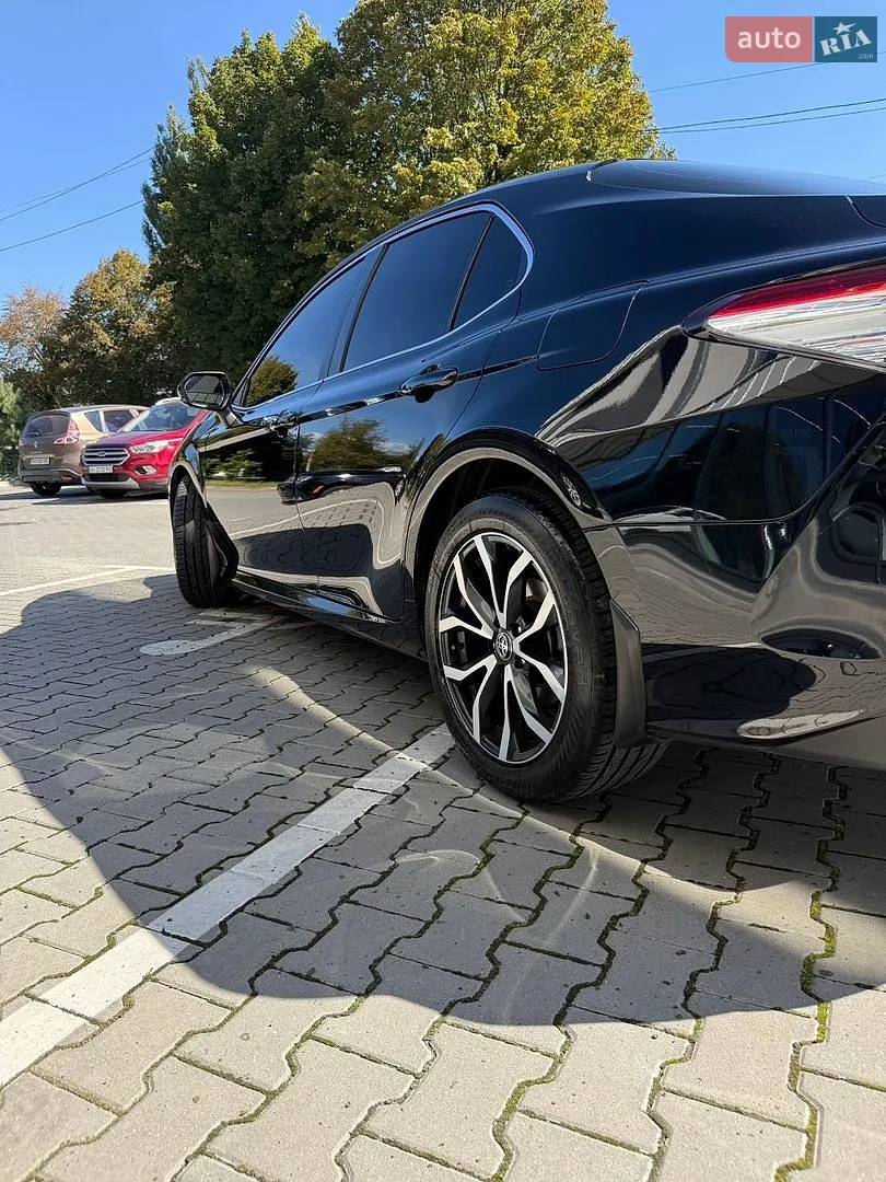 2018 Toyota Camry - мініатюра 9