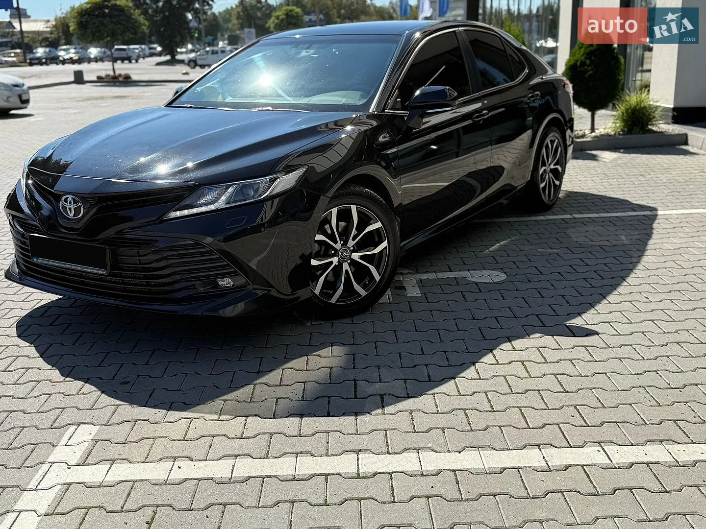 2018 Toyota Camry - мініатюра 2