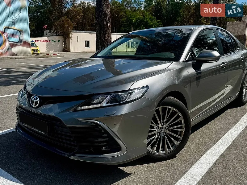 Toyota Camry 2024