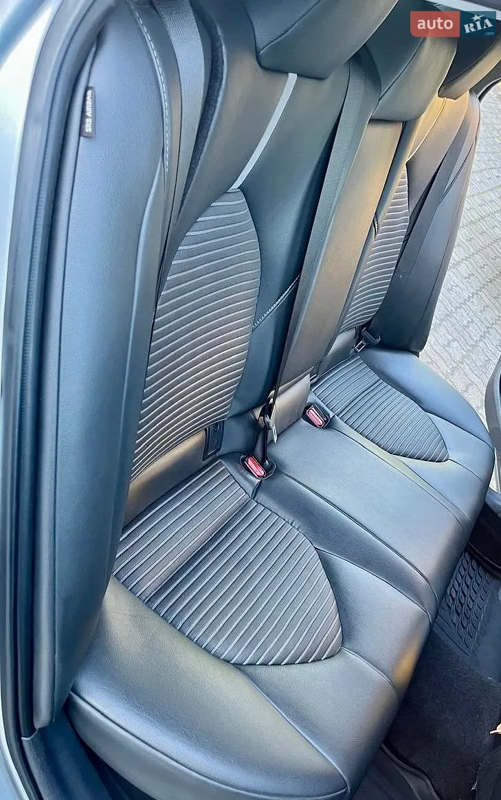 2019 Toyota Camry - мініатюра 24