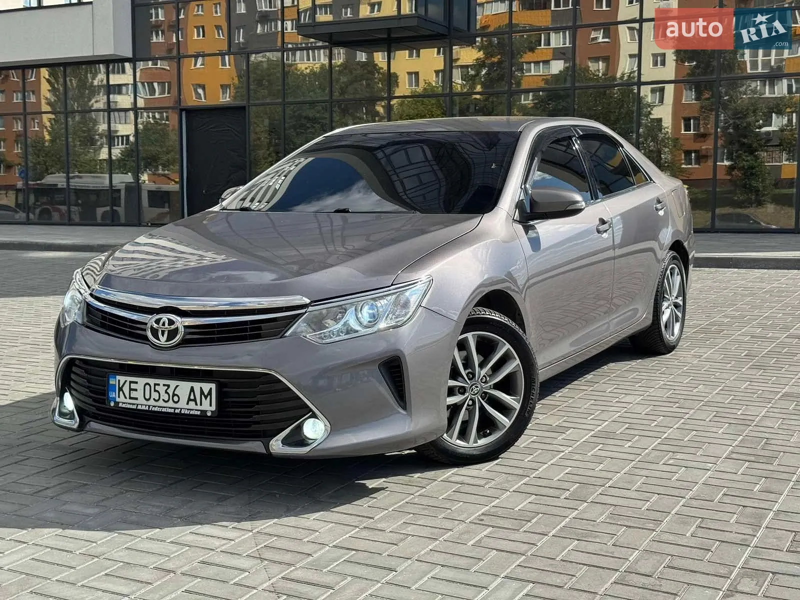 2016 Toyota Camry - мініатюра 3