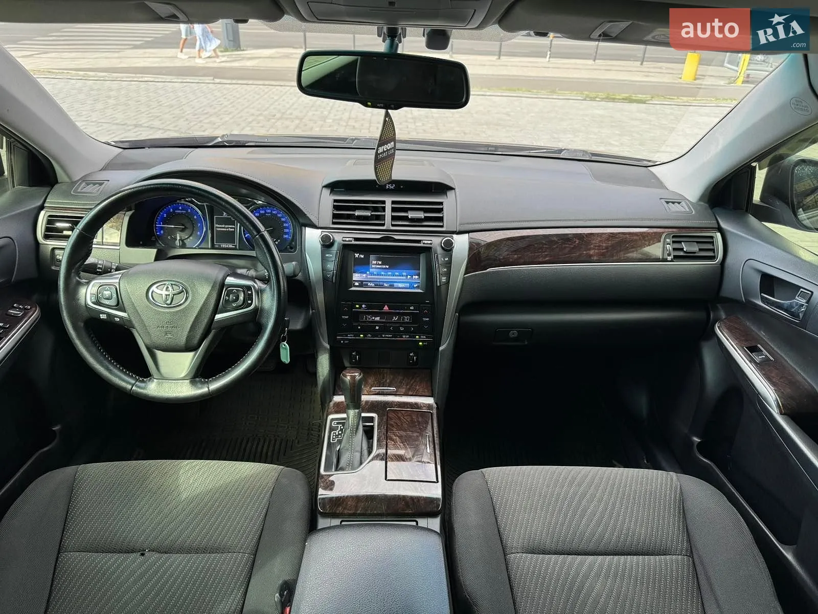 2016 Toyota Camry - мініатюра 16