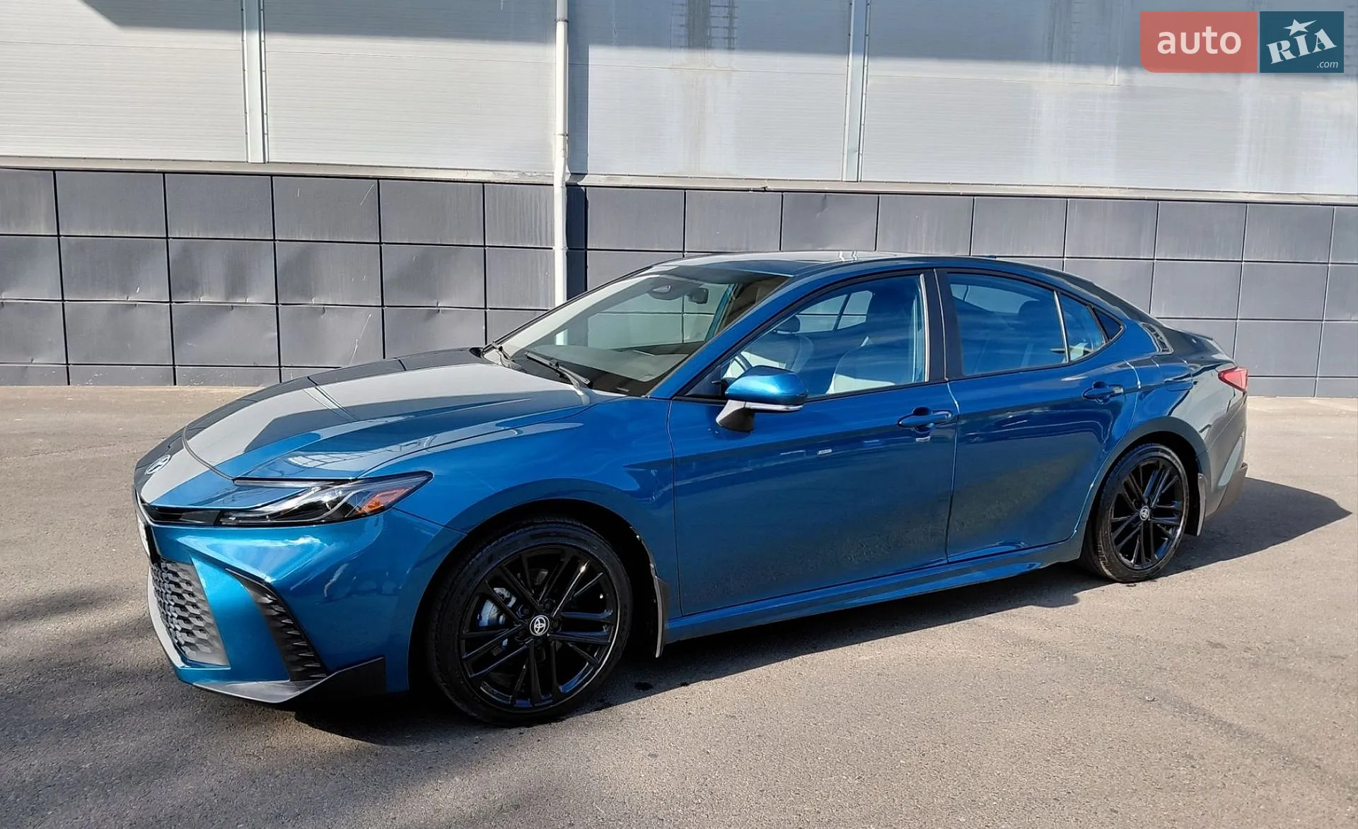 2024 Toyota Camry - мініатюра 2