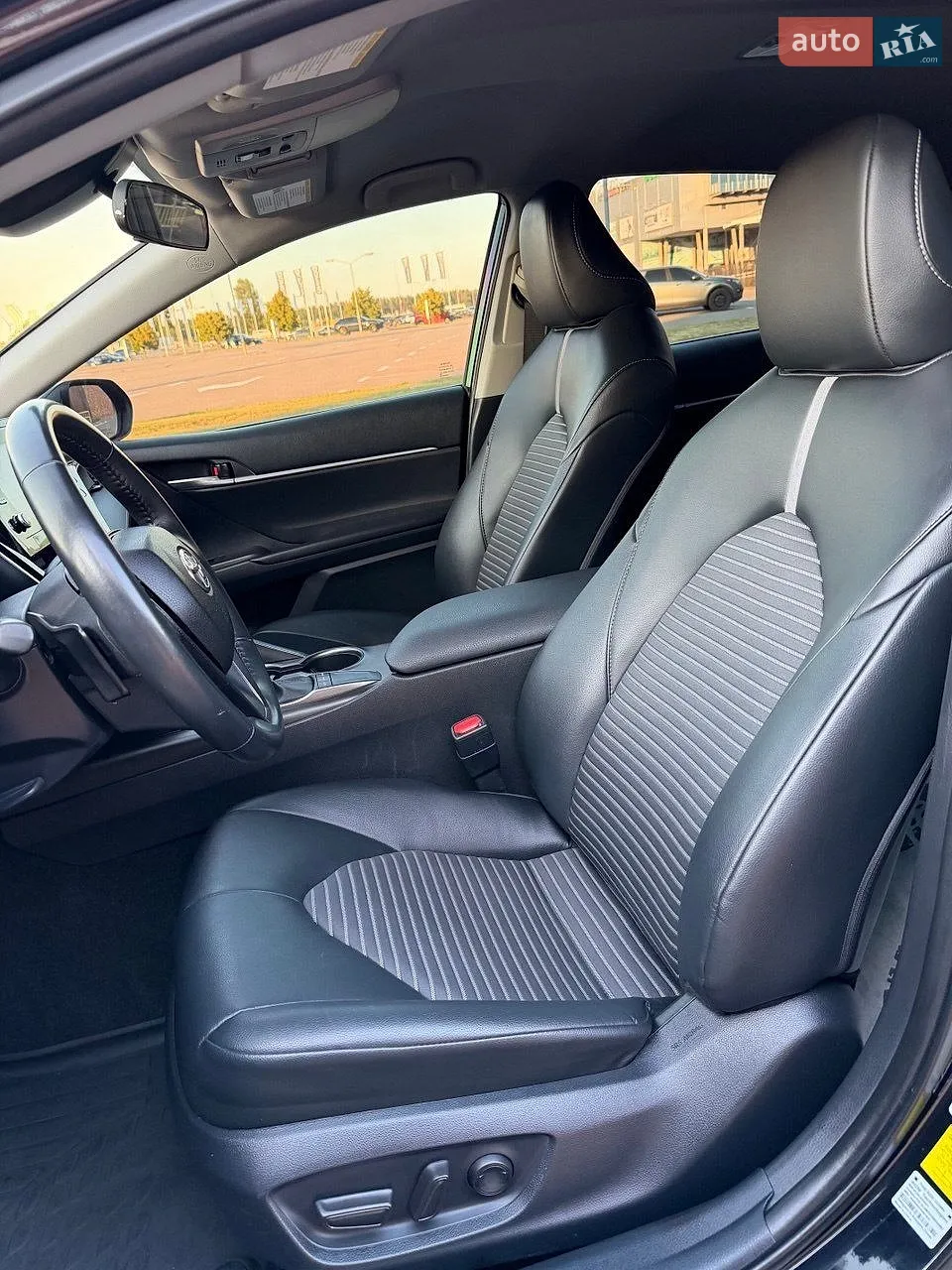 2023 Toyota Camry - мініатюра 18
