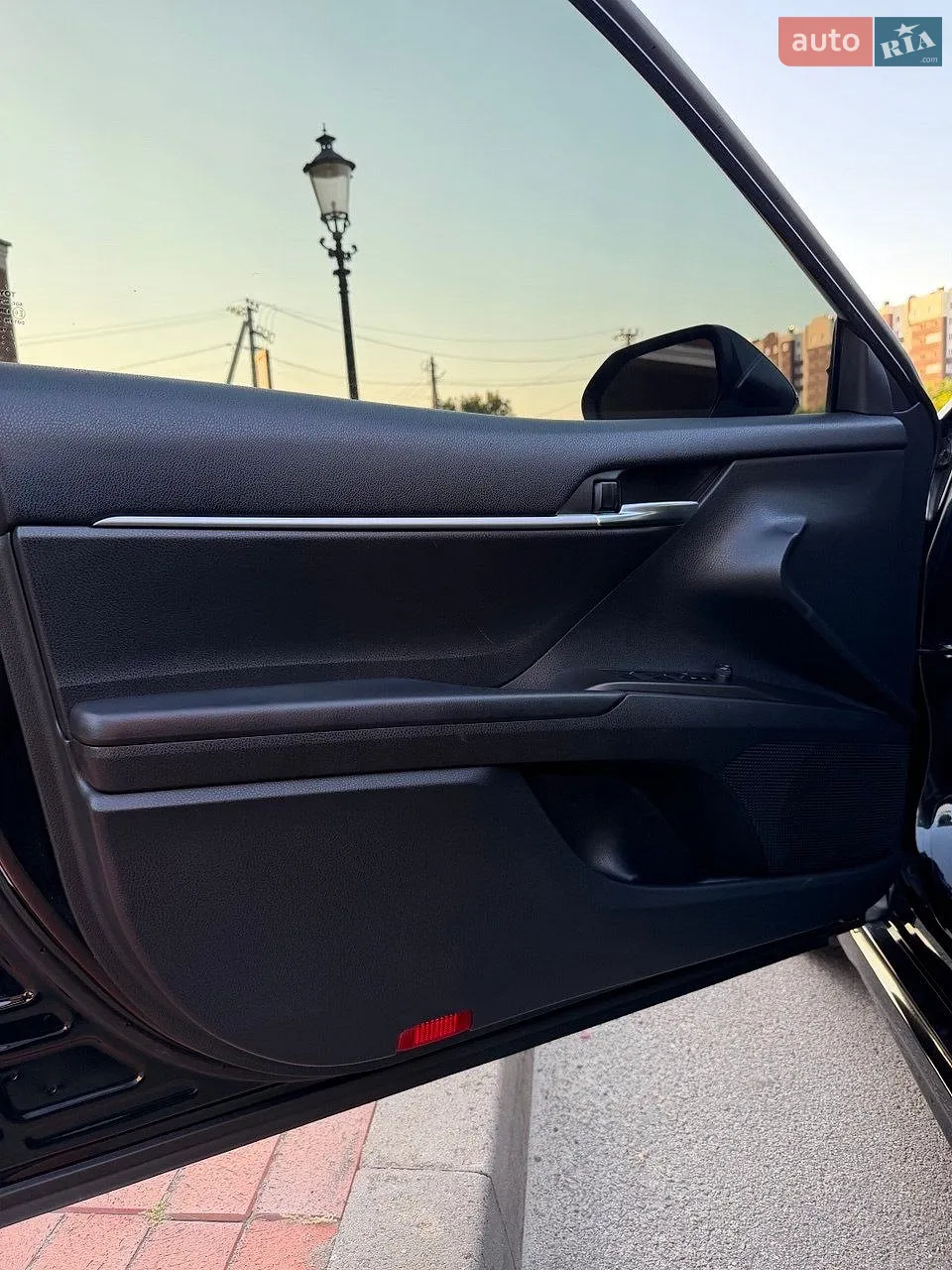 2023 Toyota Camry - мініатюра 17