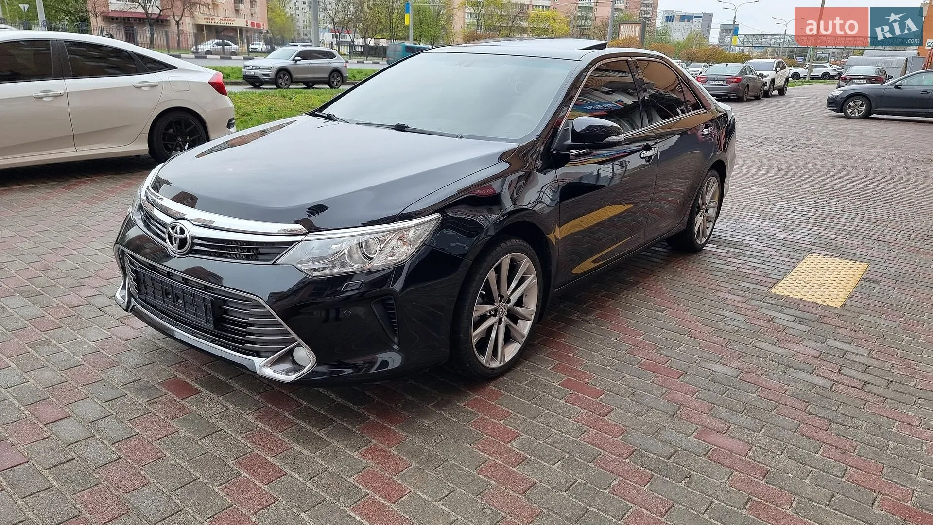 2015 Toyota Camry - мініатюра 28