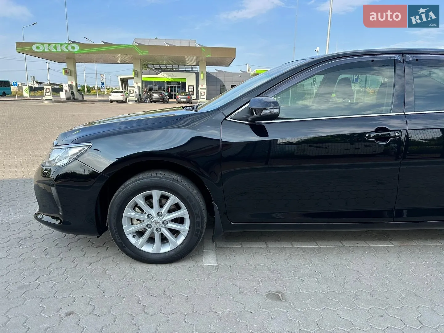 2016 Toyota Camry - мініатюра 17