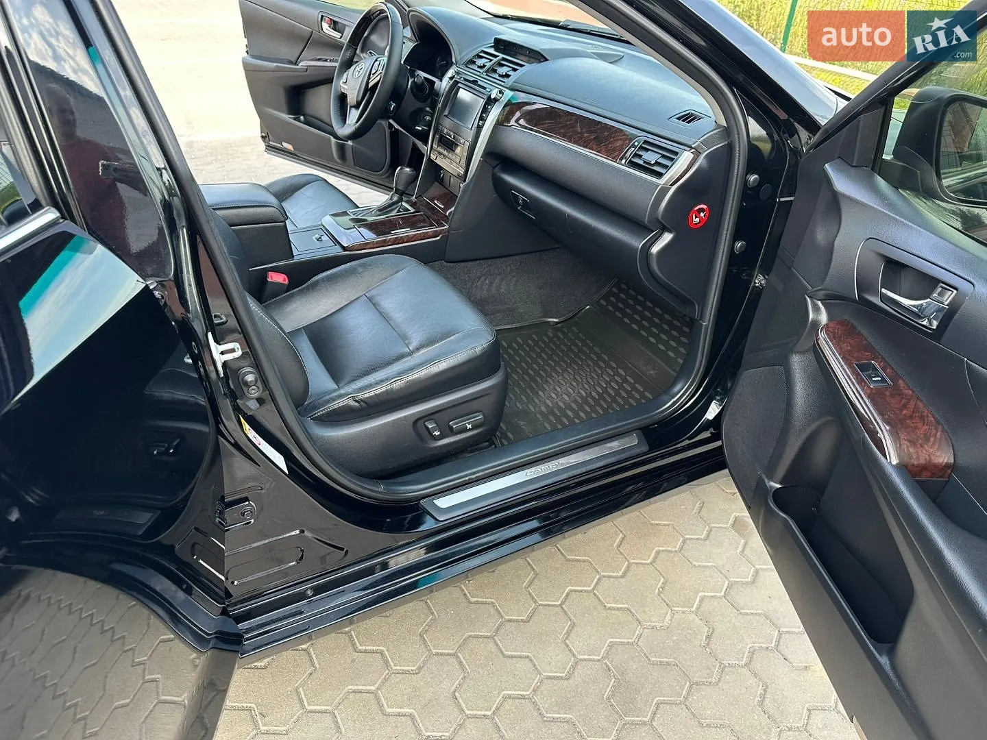 2016 Toyota Camry - мініатюра 28