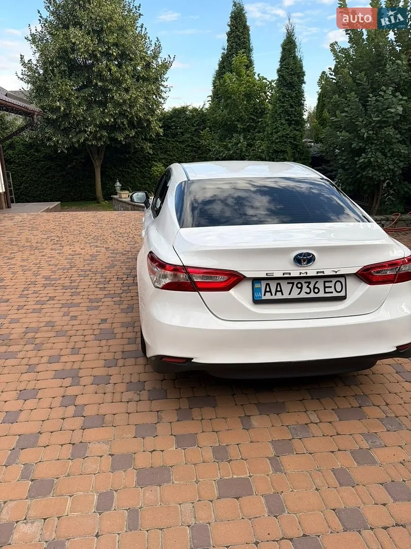 2018 Toyota Camry - мініатюра 3