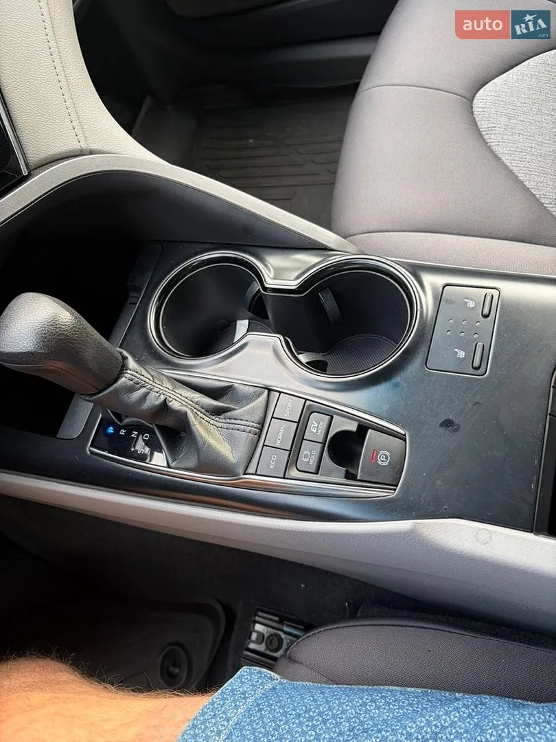 2018 Toyota Camry - мініатюра 18
