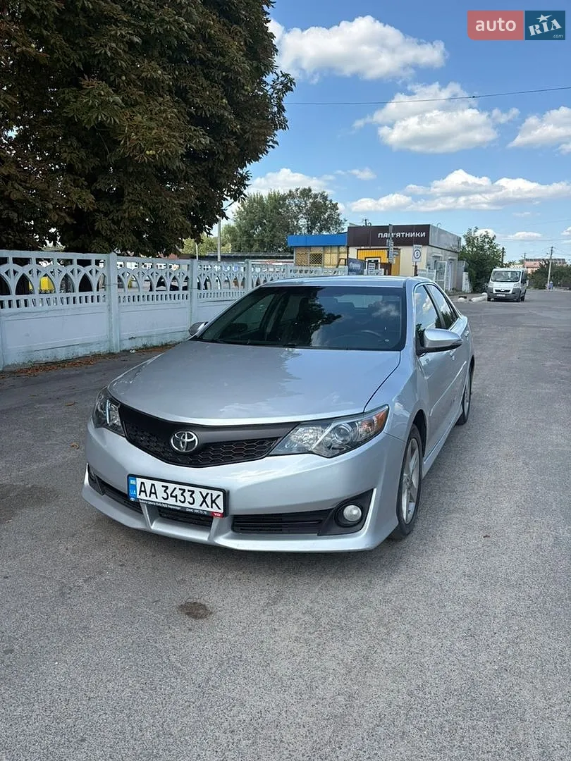 2014 Toyota Camry - мініатюра 3
