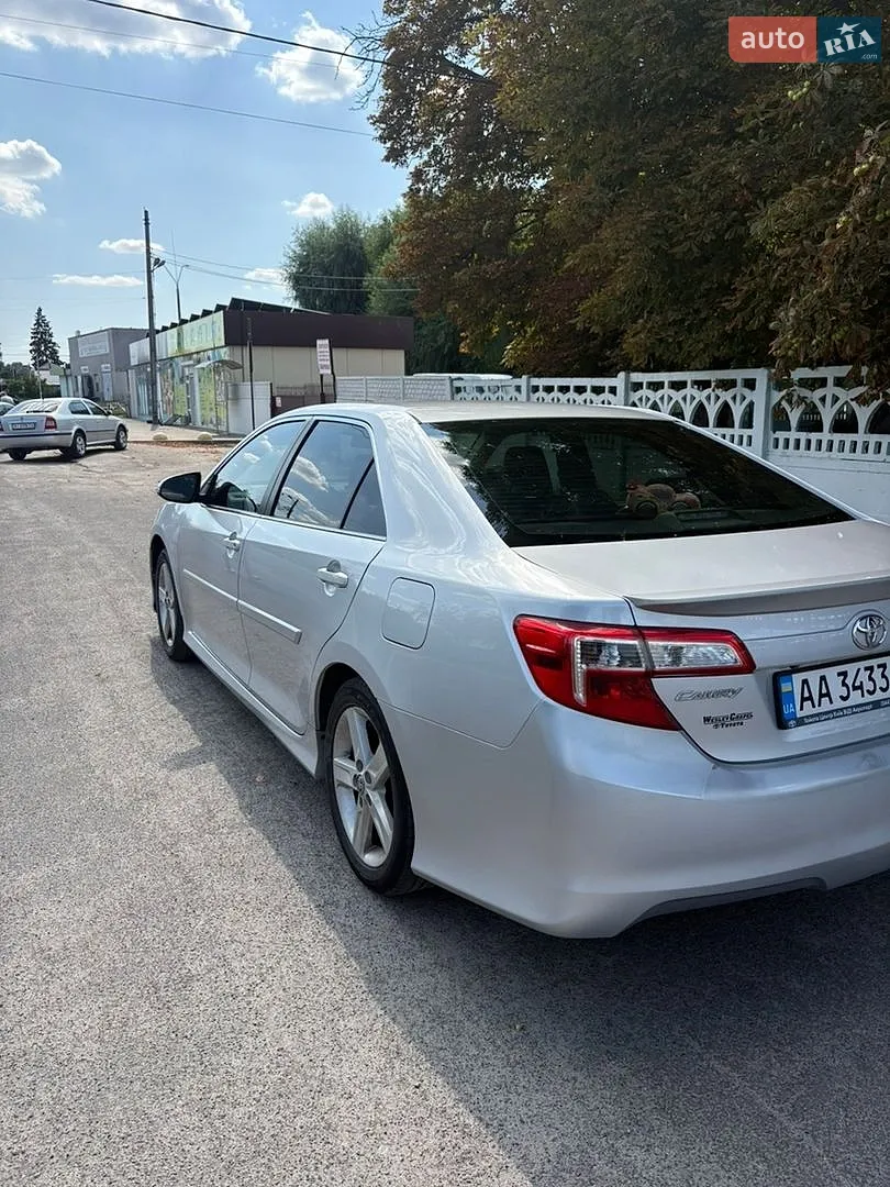 2014 Toyota Camry - мініатюра 9