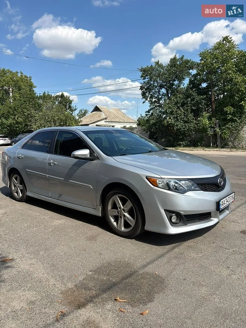 2014 Toyota Camry - мініатюра 16