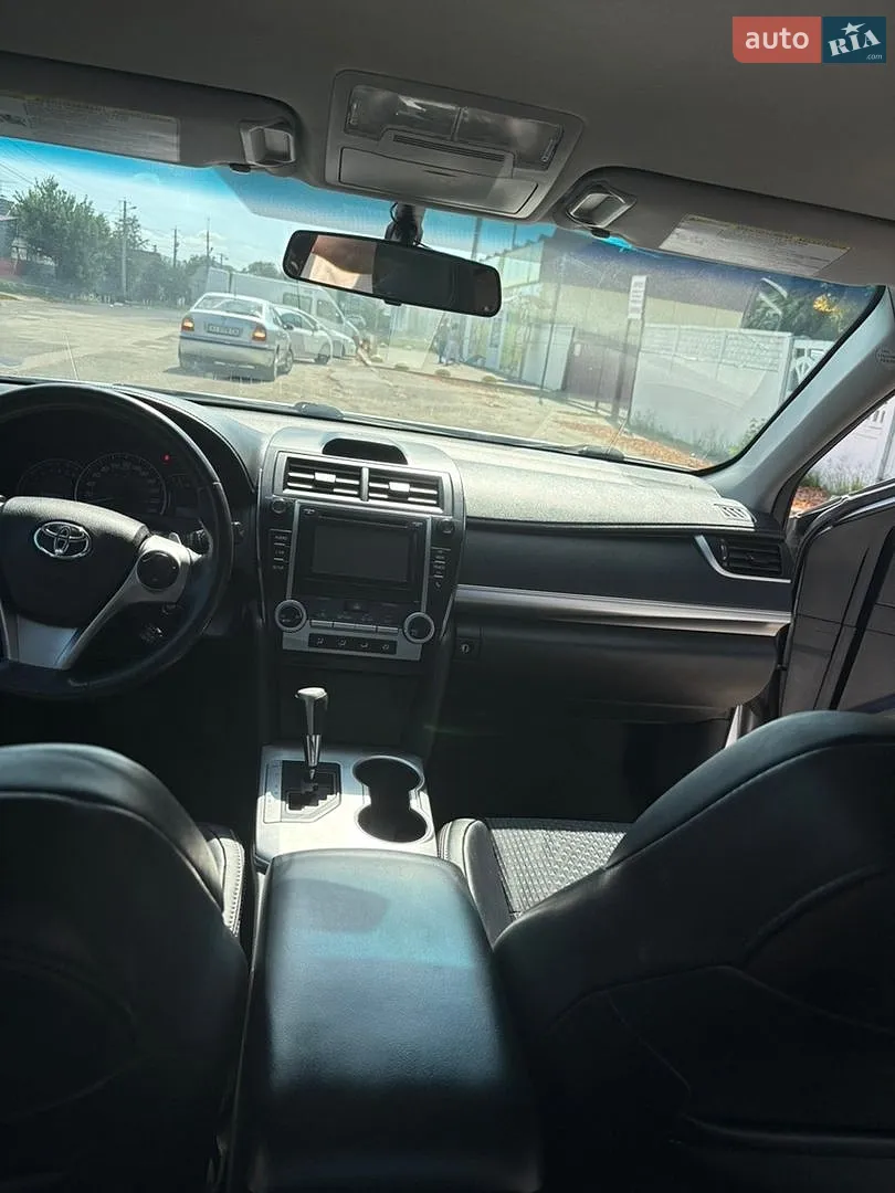 2014 Toyota Camry - мініатюра 18